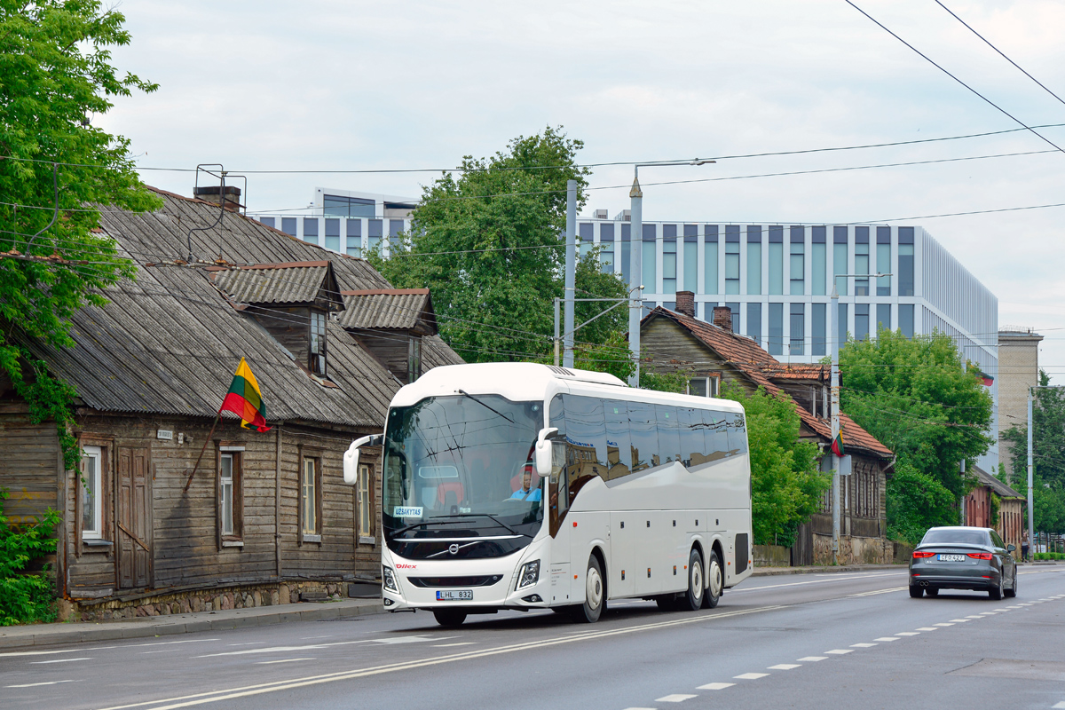Volvo 9900 #LHL-832 am 06.07.2021, Švitrigailos gatvė, Vilnius