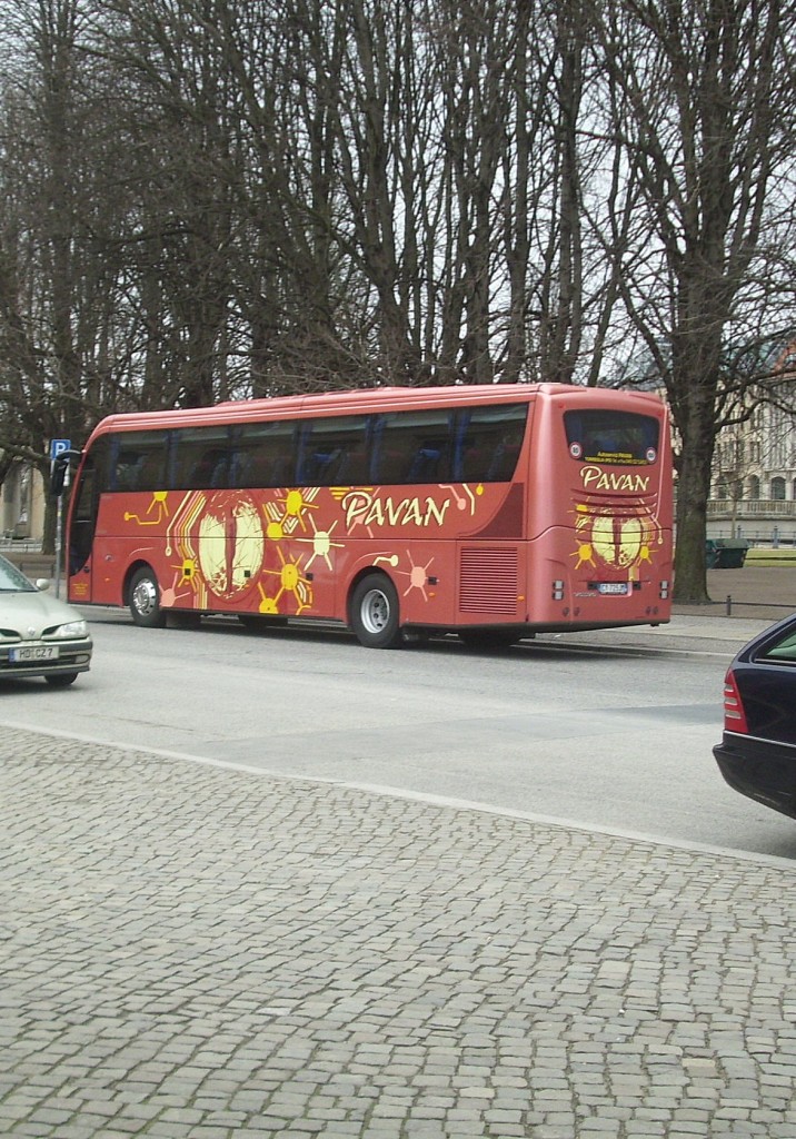 Volvo Barbi von Pavan in Berlin am 13.03.2012