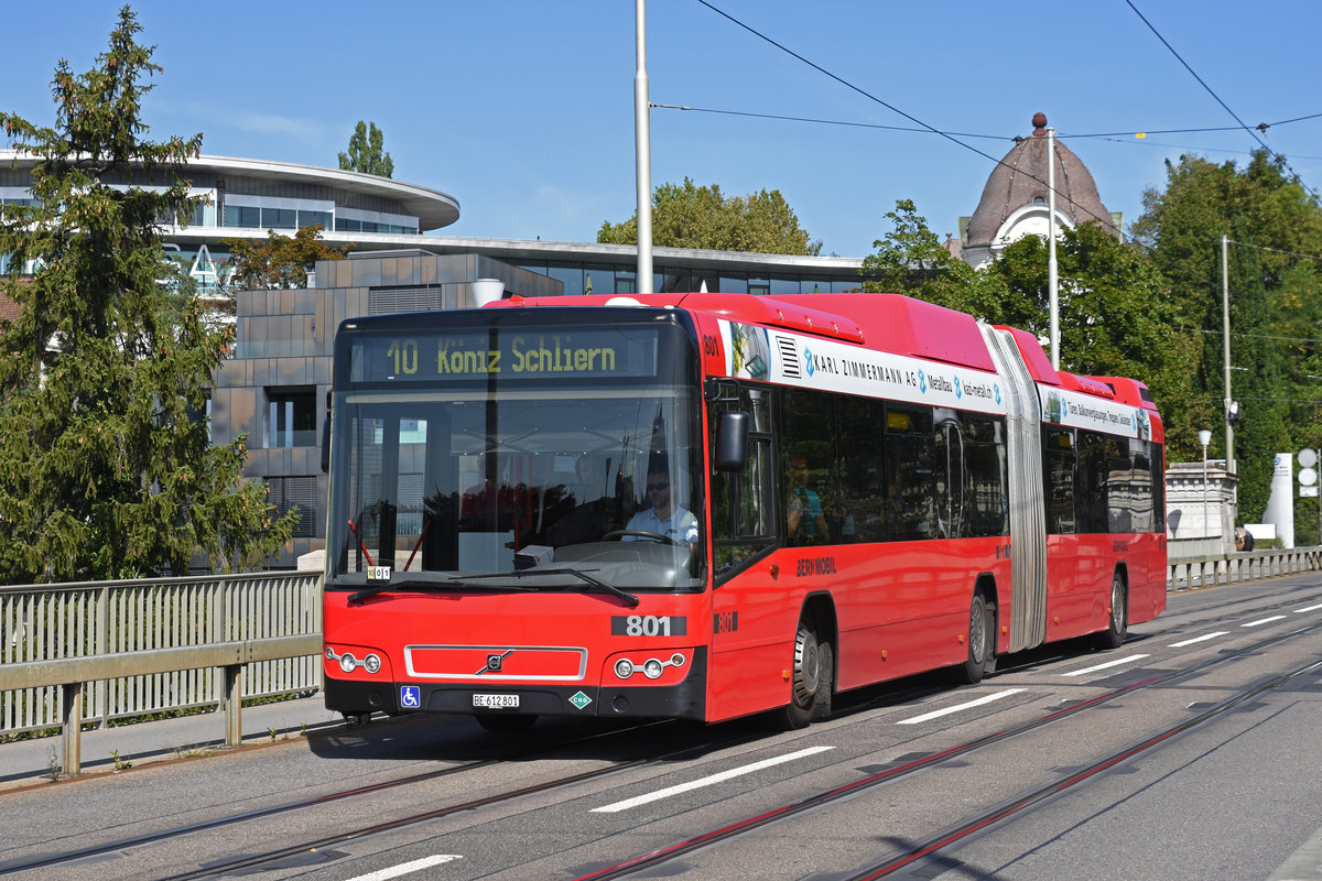 Volvo Bus 801, auf der Linie 10, überquert die Kornhausbrücke Richtung Haltestelle Zytglogge. Die Aufnahme stammt vom 16.09.2019.