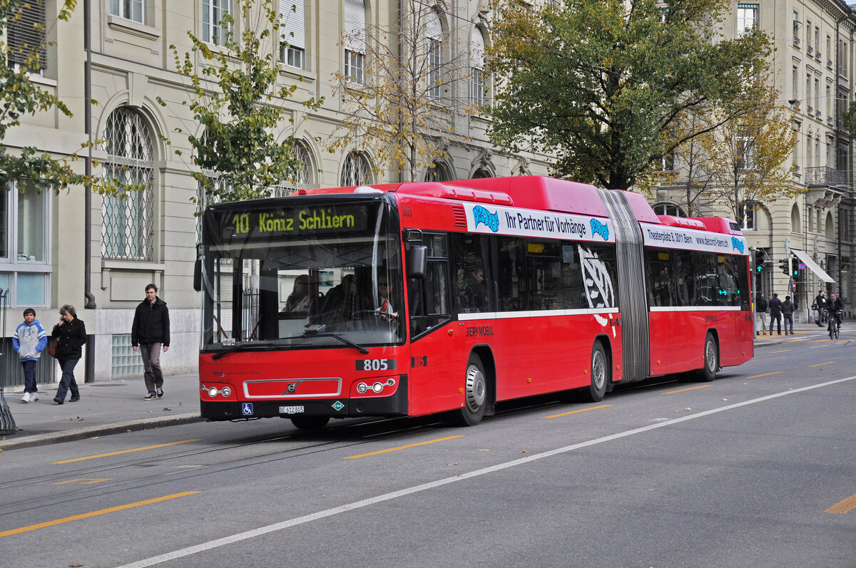 Volvo Bus 805, auf der Linie 10, fährt durch die Bundesgasse. Die Aufnahme stammt vom 08.11.2012.