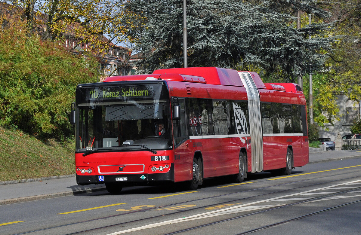 Volvo Bus 818, auf der Linie 10, fährt Richtung Haltestelle Kursaal. Die Aufnahme stammt vom 08.11.2013.
