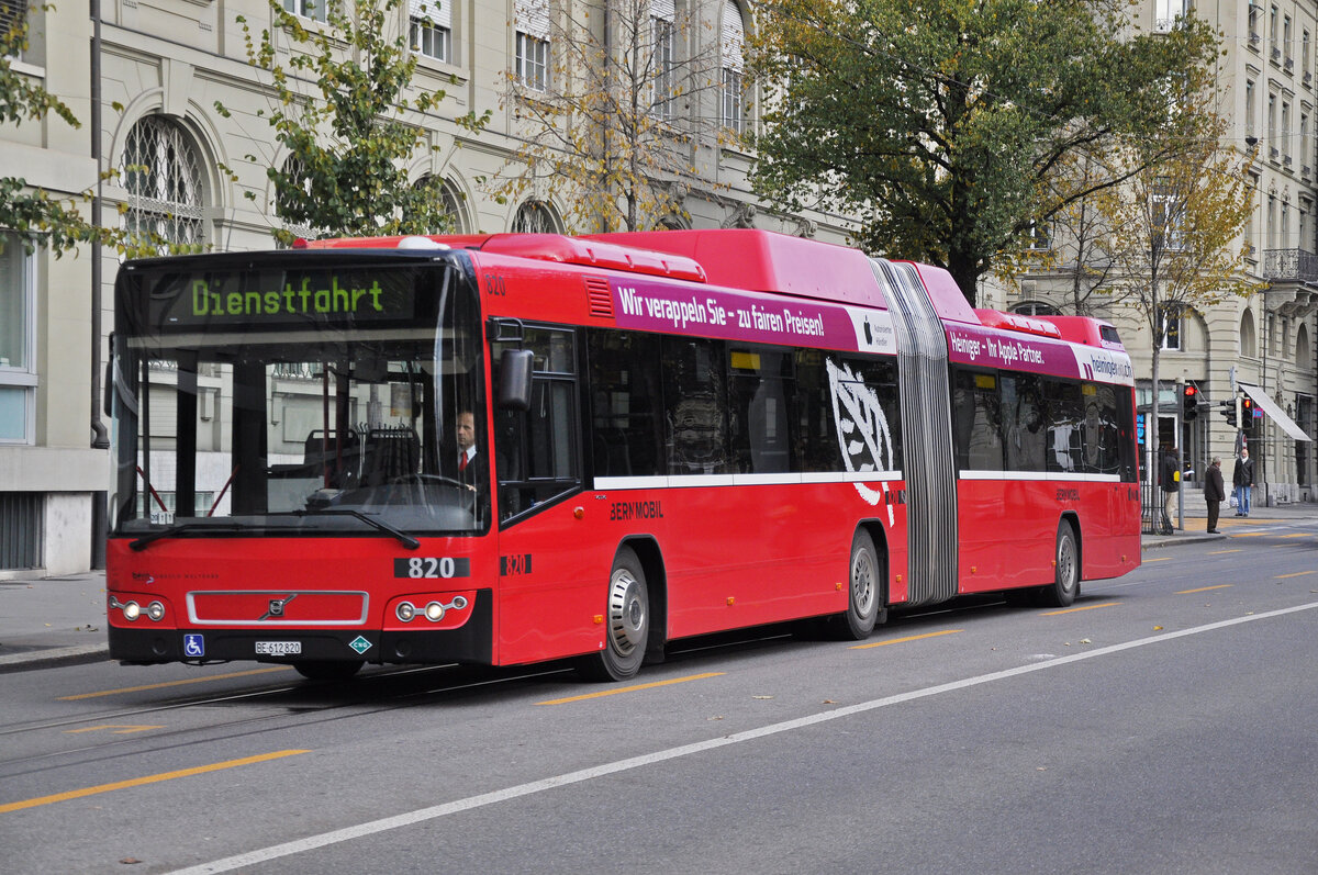 Volvo Bus 820 fährt als Dienstfahrt durch die Bundesgasse. Die Aufnahme stammt vom 08.11.2012.