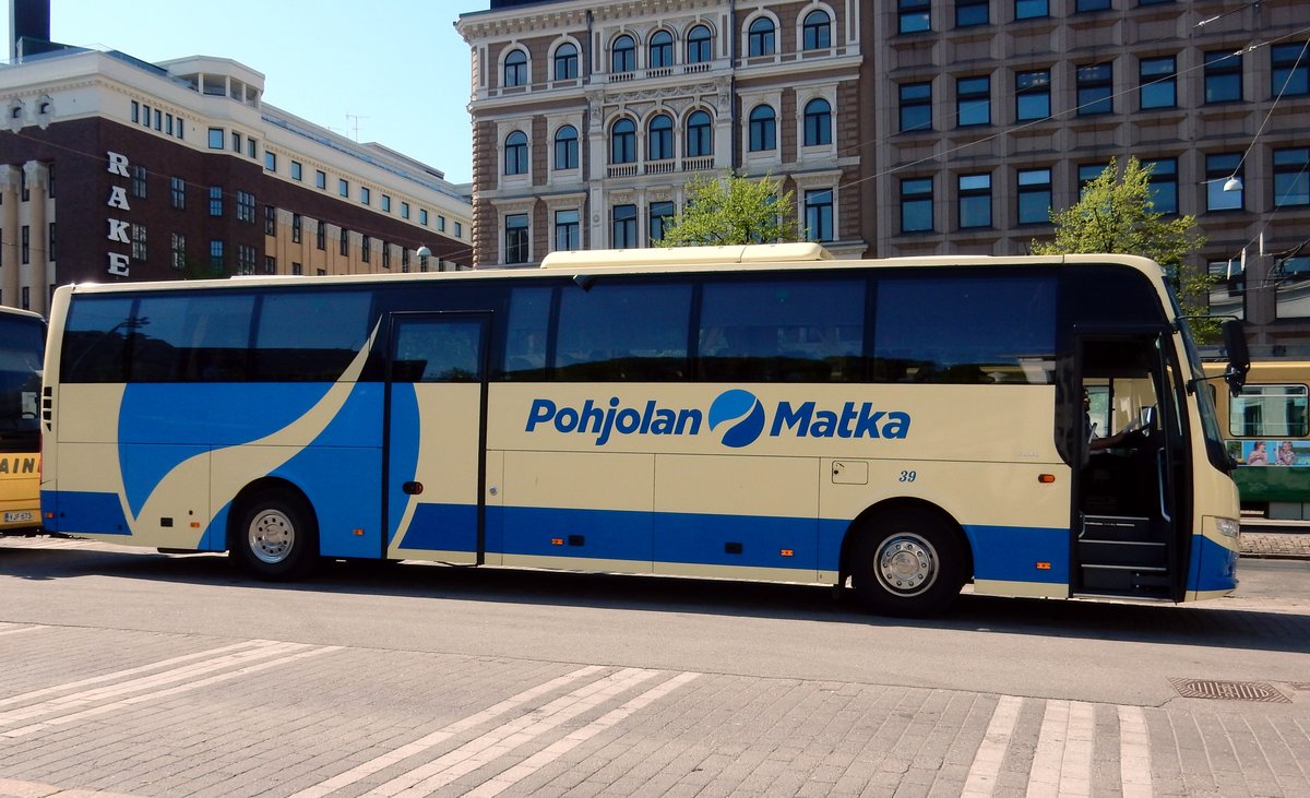 Volvo Reisebus am 17.05.18 in Helsinki