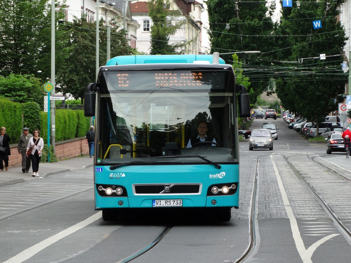 Volvo V7700 von Autobus Sippel am 24.05.14 in Frankfurt am Main Süd Bhf als SEV (Schienenersatzverkehr) auf der Linie 16
