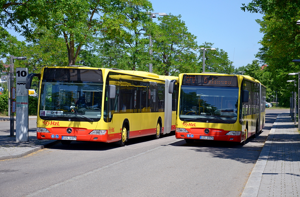 Vom 7. bis 22. Juni war die Zollernalbbahn zwischen Albstadt-Ebingen und Balingen wegen Bauarbeiten gesperrt. Die HzL führte mit ihren Citaro-Gelenkbussen einen Schienenersatzverkehr durch. Dieses Bild entstand am 11. Juni 2014 in Balingen.