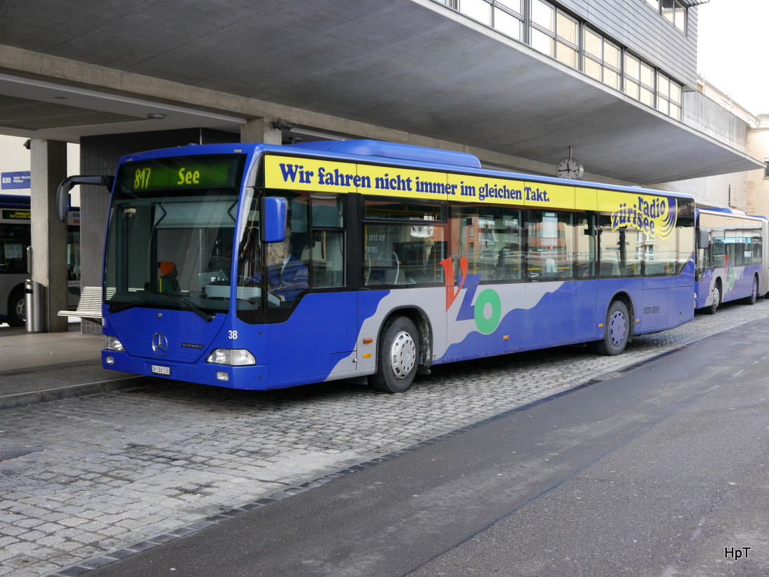 VZO - Mercedes Citaro Nr.38 ZH 186538 bei den Haltestellen beim Bahnhof Uster am 28.02.2015