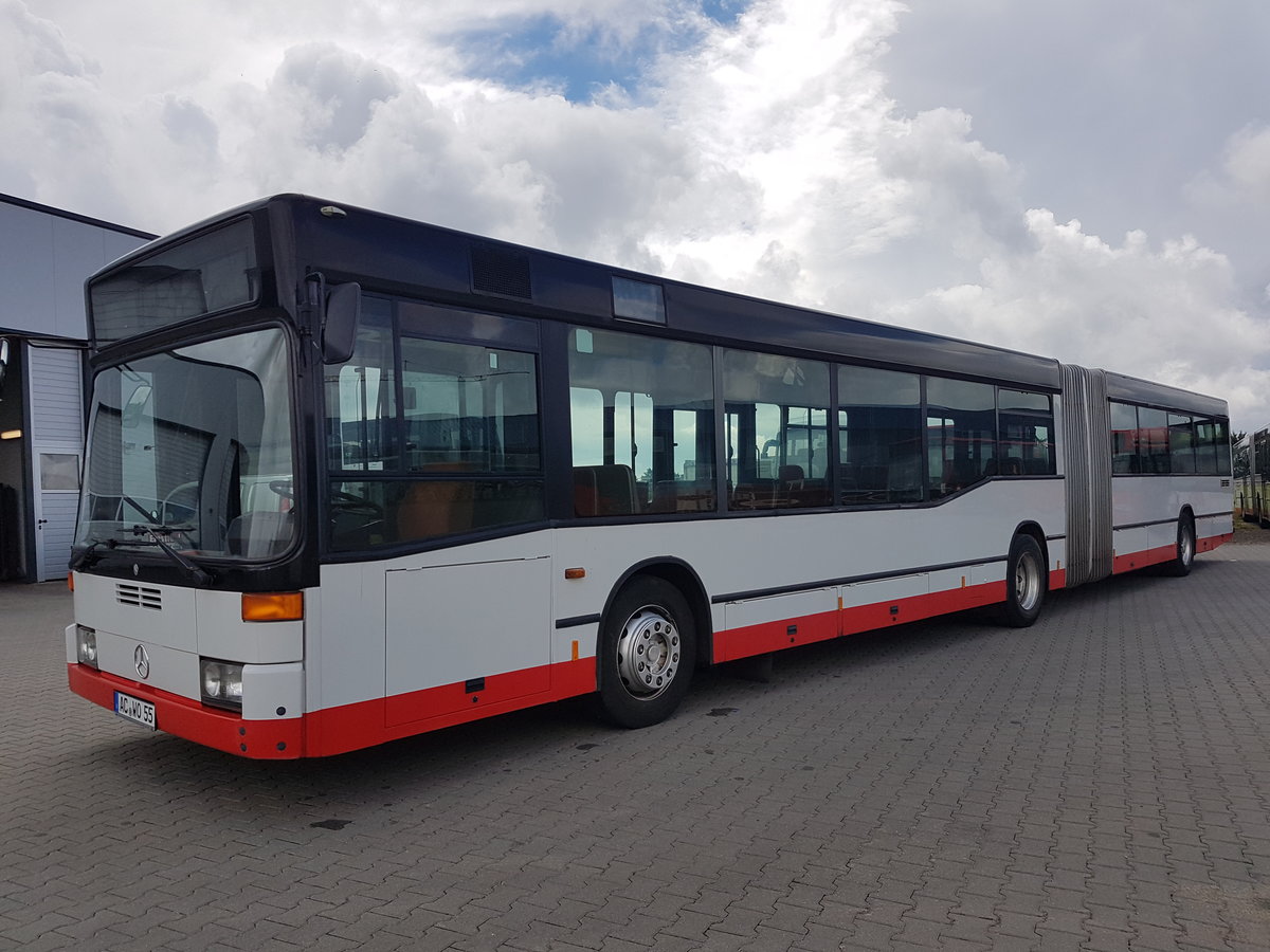 Wagen 55 der Firma Eifelgold Reisen wurde 2017 in Dienst gestellt und 2019 wieder ausgemustert. (ex KVG Kiel / ex Homberger Wagen 7003)