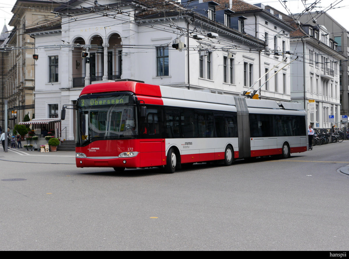 Winterthur - Solaris Trolleybus Nr.172 unterwegs auf der Linie 3 vor dem Bahnhof in Winterthur am 2020.05.06