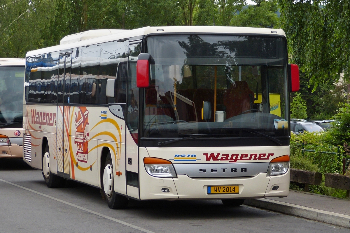 WV 2014, Setra S 415 UL von Voyages Wagener, aufgenommen am Bahnhof in Ettelbrück. 05.07.2013