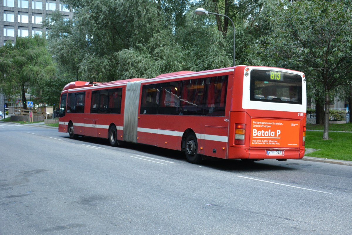 XDD 243 (Volvo 8500) unterwegs auf der Linie 813. Aufgenommen am 16.09.2014 Innenstadt Stockholm.