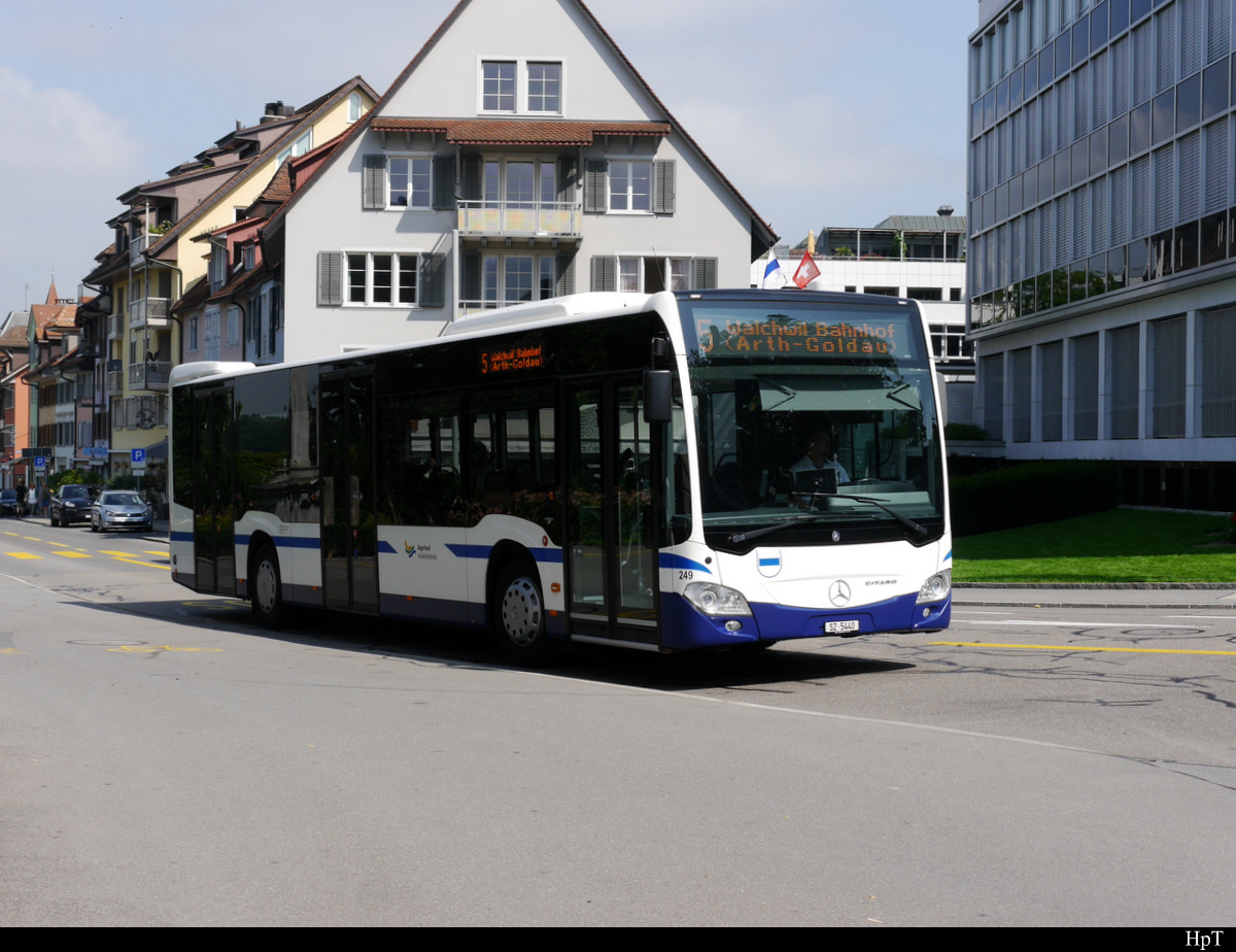 Zugerland - Mercedes Citaro Nr.249 unterwegs in der Stadt Zug am 24.08.2019