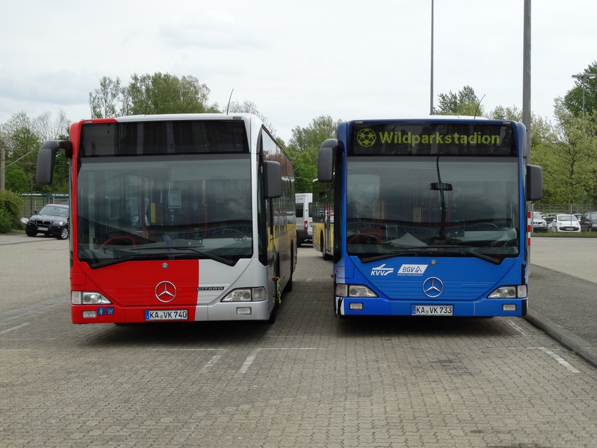 Zwei VBK Mercedes Benz Citaro C1 am 25.04.15 im Karlsruhe Betriebshof West beim Tag der Offenen Tür bei der VBK