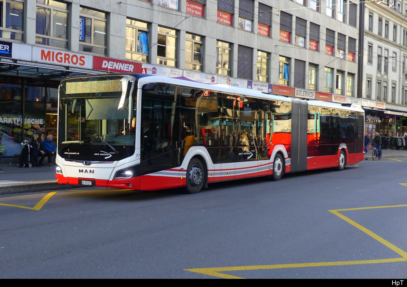 asm Seeland - MAN Lion`s City Hybrid Nr.77  BE 893277 unterwegs auf der Linie 72 in der Stadt Biel am 06.02.2024