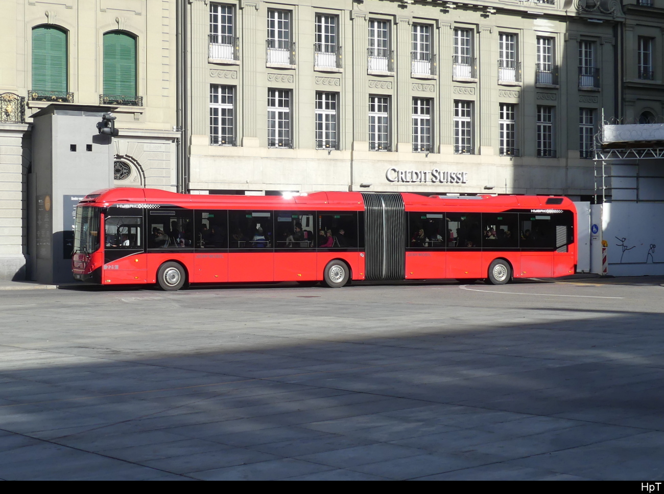 Bern Mobil - Volvo 7900 Hybrid Nr.229  BE 881229 unterwegs in der Stadt Bern am 06.11.2022