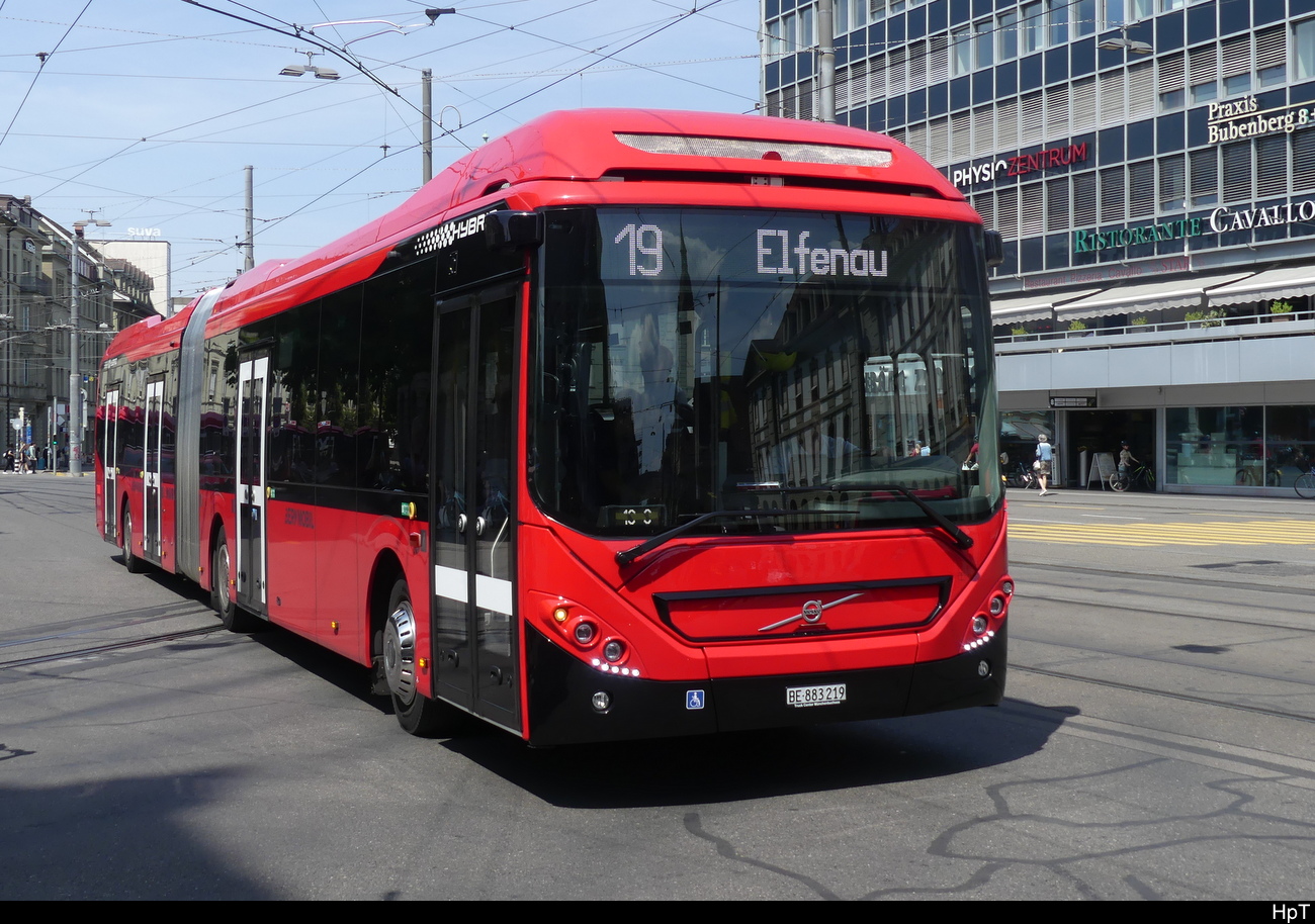 Bern Mobil - Volvo 7900 Hybrid  Nr.219 unterwegs in der Stadt Bern am 2023.06.17