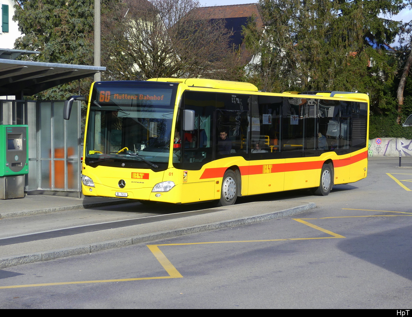 BLT - Mercedes Citaro  Nr.81  BL  7614 unterwegs auf der Linie 60 in Bottmingen am 04.02.2024