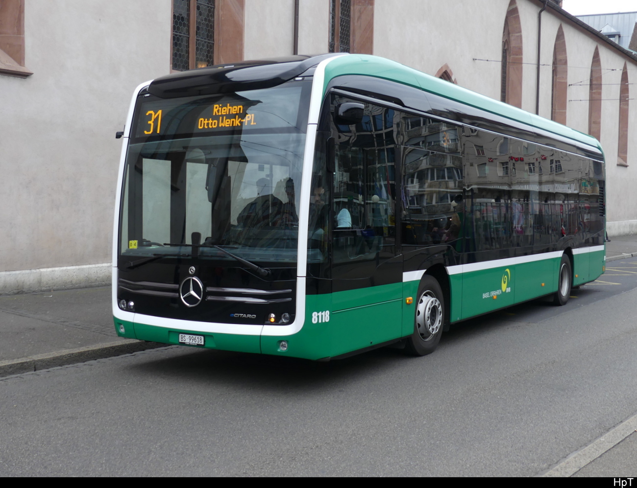 BVB - Mercedes e Citaro Nr.8118  BS 99618 unterwegs in Basel am 19.03.2023
