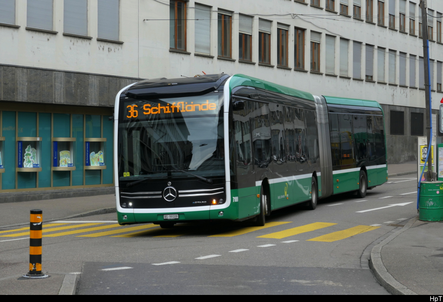 BVB - Mercedes e Citaro Nr.7109 unterwegs auf der Linie 36 in der Stadt Basel am 01.02.2026