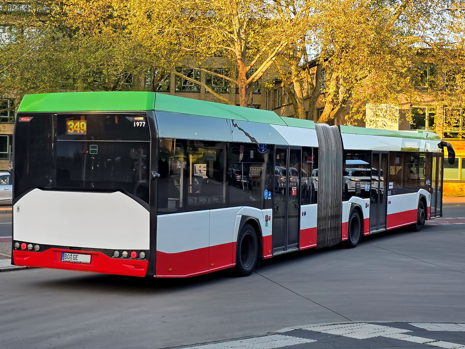Ende April 2026 habe ich in Bochum diesen Sorlaris Urbino 18 fotografiert.