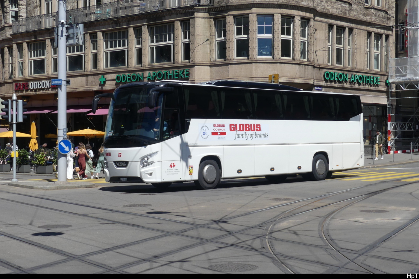 Globus Reisen - VDL Futura unterwegs in der Stadt Zürich am 2024.05.07