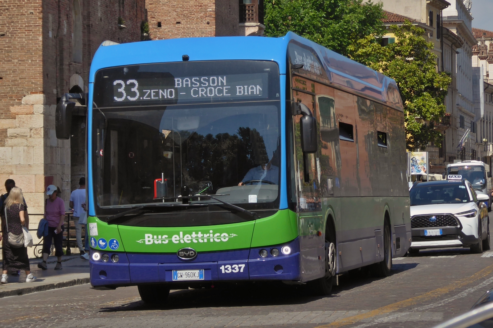 GW-960KJ, BYD eBus, von atv, aufgenommen in Verona. 05.2025