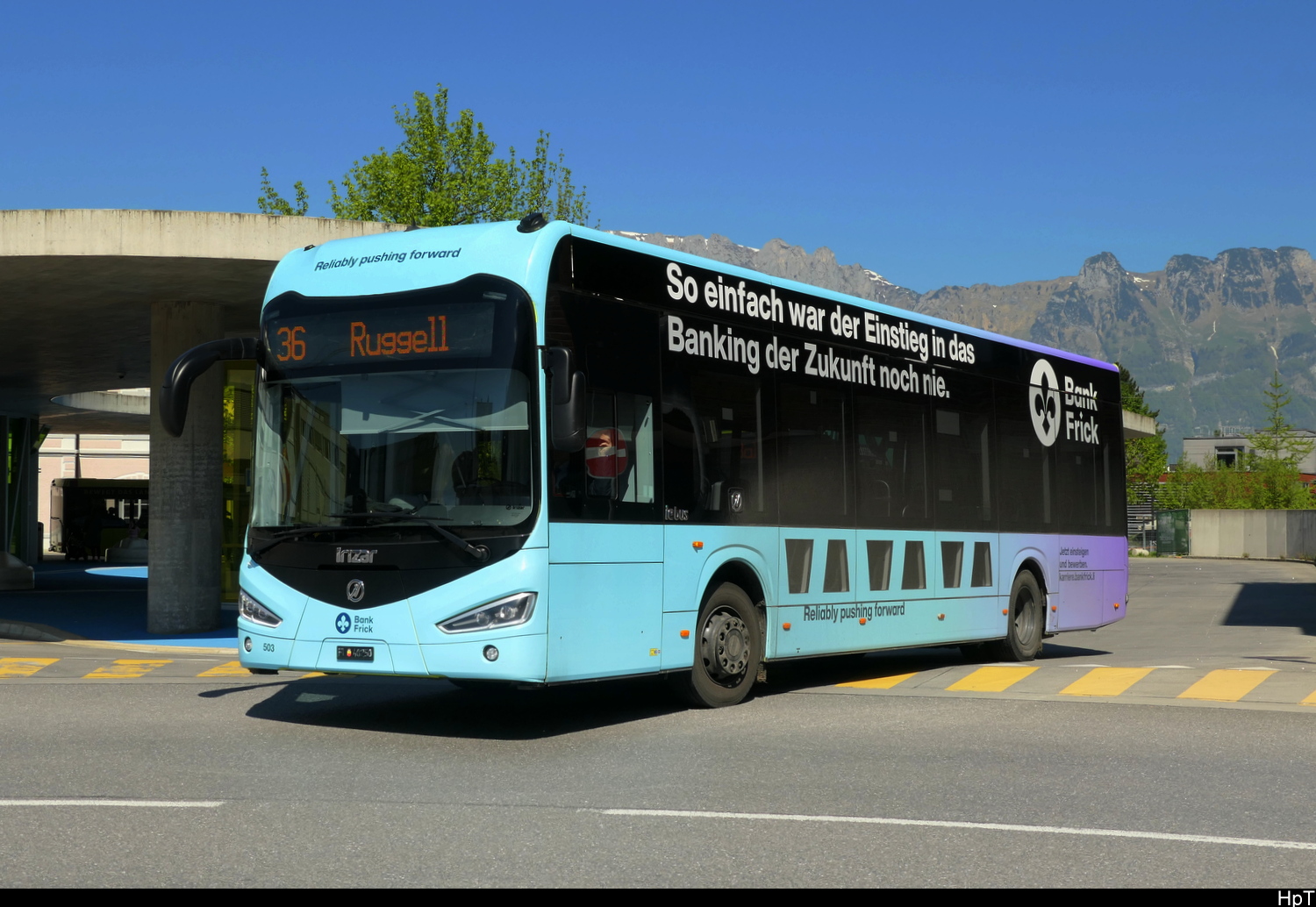 LIEMOBIL - Irizar iebus electric Nr.503 FL 40250 unterwegs auf der Linie 36 in Schaan am 30.04.2026