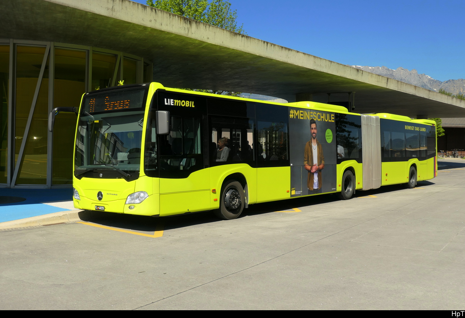 LIEMOBIL - Mercedes Citaro Nr.593 FL 40235 unterwegs auf der Linie 11 in Schaan am 30.04.2026