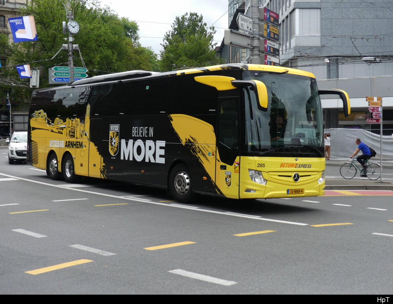 Mercedes Tourismo unterwegs in der Stadt Luzern am 16.07.2023