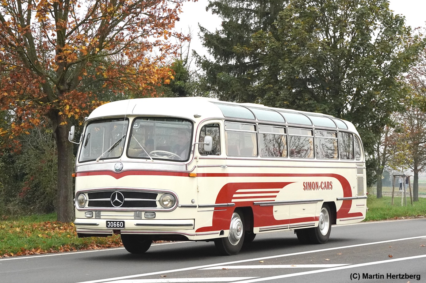 Oldtimer Mercedes O 321 H Simon, Europäisches Oldtimerbustreffen im Elsass Oktober 2024