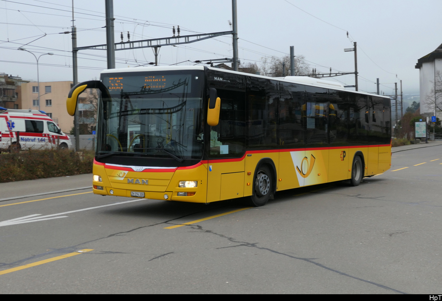 Postauto - MAN Lion`s City  ZH  294300 unterwegs in Bülach am 13.12.2025