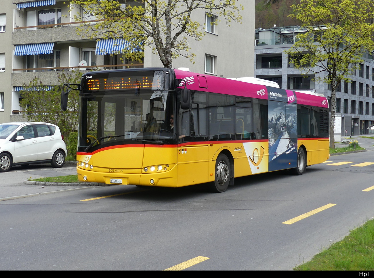 Postauto - Solaris Urbino BE 610537 in Interlaken am 22.04.2023