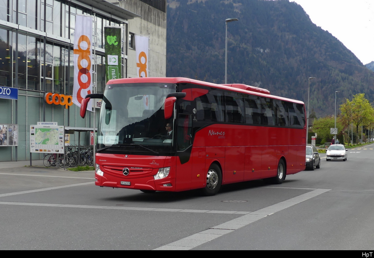 Reisecar - Mercedes Tourismo unterwegs in Interlaken am 22.04.2023