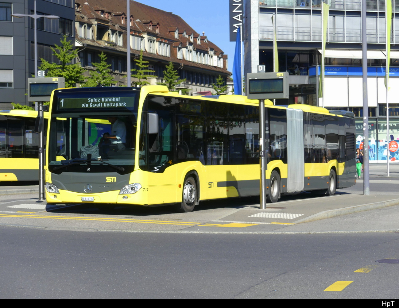 STI - Mercedes Citaro Nr.712 beim Bahnhof Thun am 29.09.2023