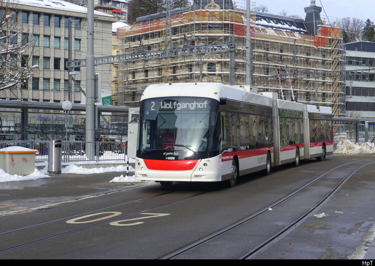 VBSG - Hess Trolleybus Nr.134 unterwegs auf der Linie 2 beim Bhf. St. Gallen am 21.01.2024