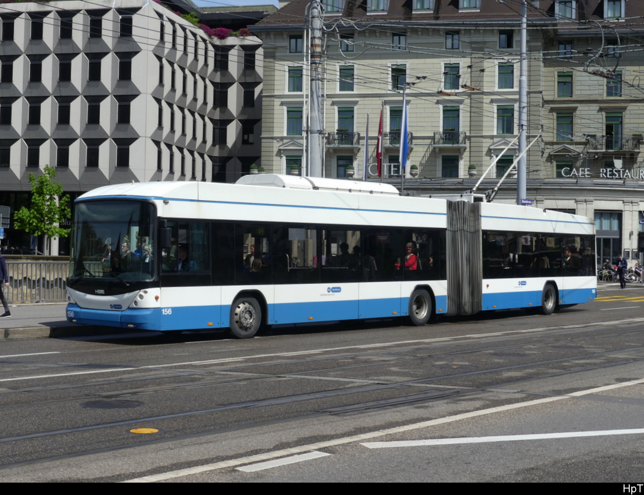 VBZ - Hess Trolleybus Nr.156 unterwegs auf der Linie 46 in der Stadt Zürich am 29.04.2023