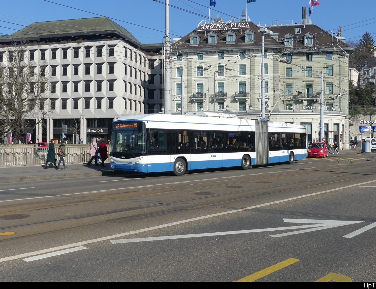 VBZ - Hess Trolleybus  Nr.172 unterwegs am 12.02.2023