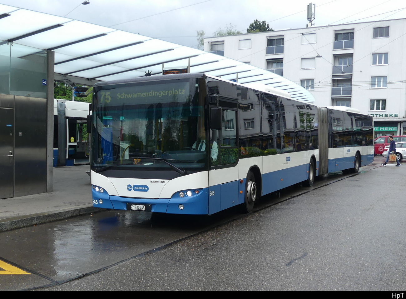 VBZ - Neoplan  Nr.545 unterwegs auf der Linie 75 in Zürich Seebach am 13.05.2023