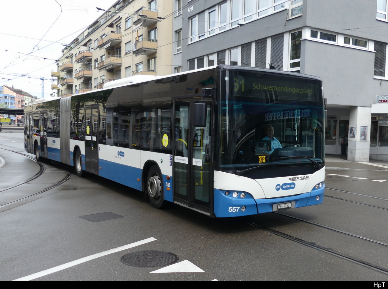 VBZ - Neoplan Nr.557 unterwegs auf der Linie 61 in Zürich Oerlikon am 13.05.2023