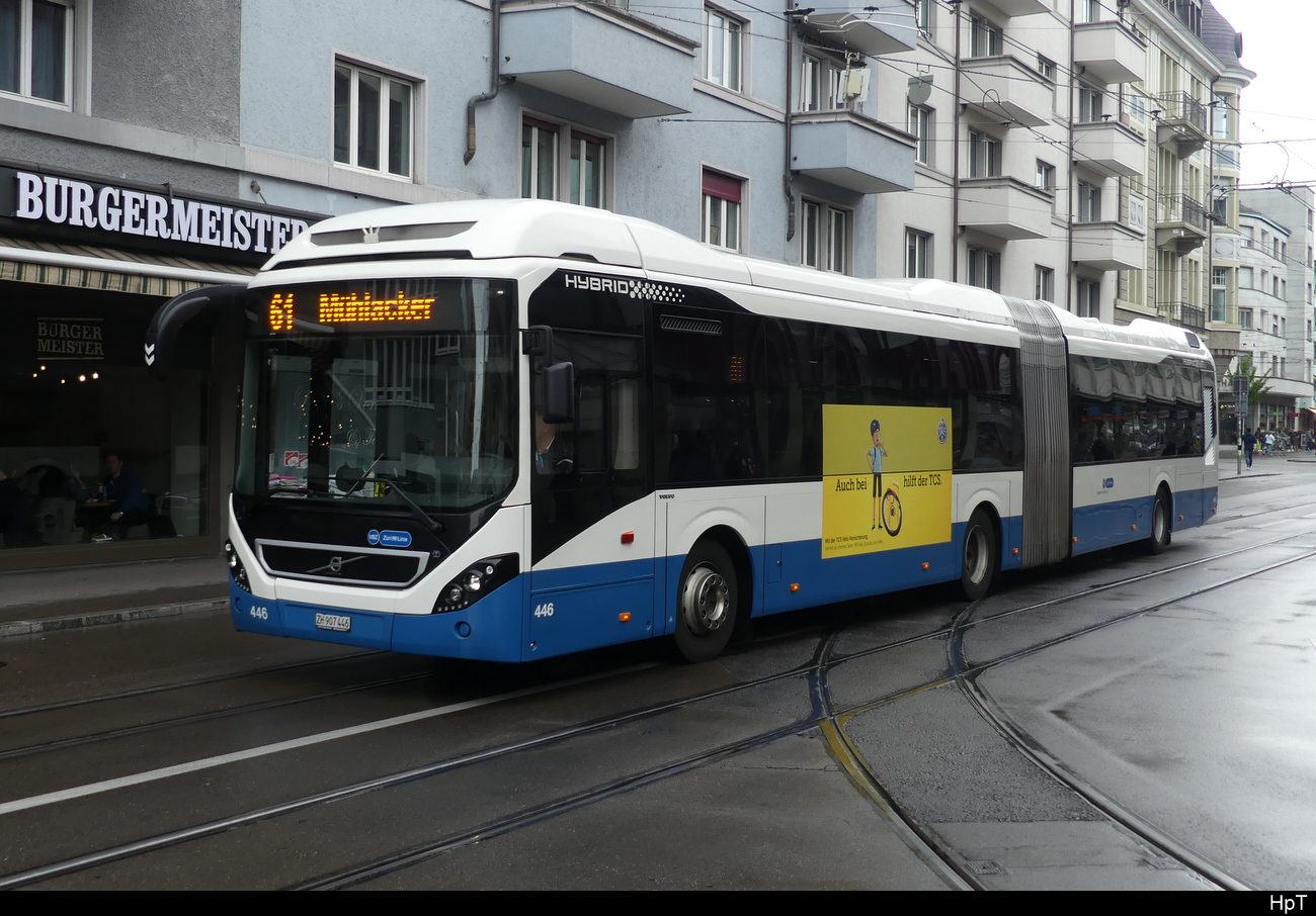 VBZ - Volvo 7900 Hybrid  Nr.446 unterwegs auf der Linie 61 in Zürich Oerlikon am 13.05.2023