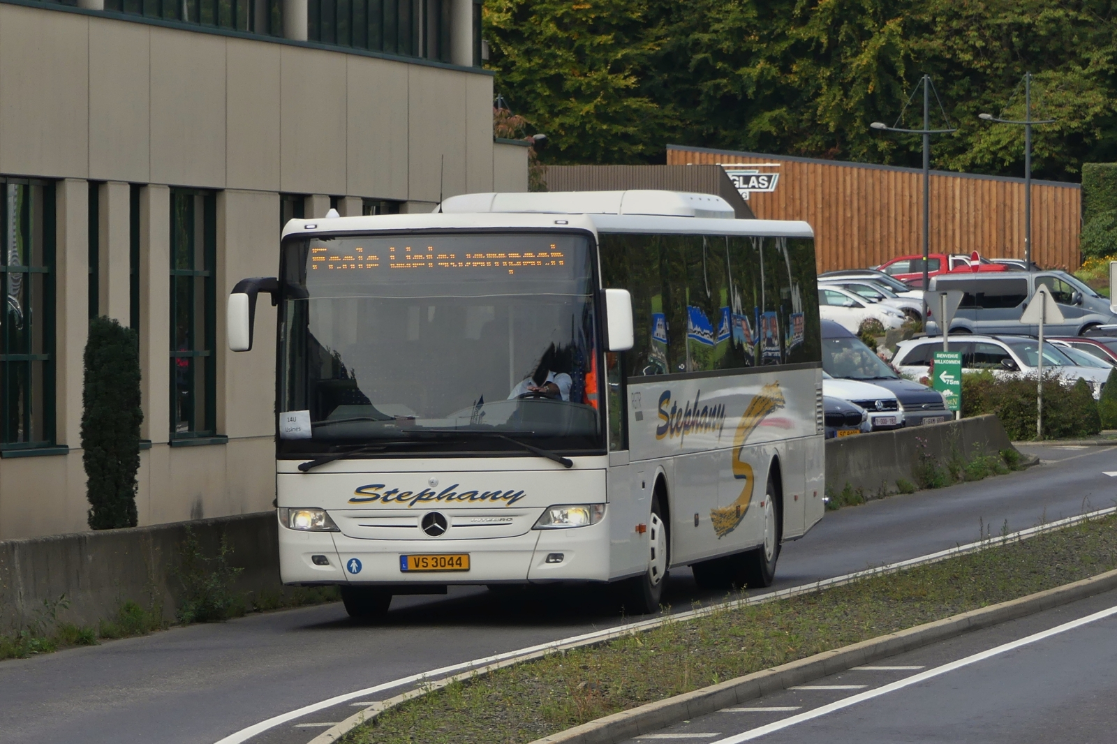 VS 3044, Setra S 415 UL von Autobus Stephany, als Schulbus in Weiswampach unterwegs. 10.2023