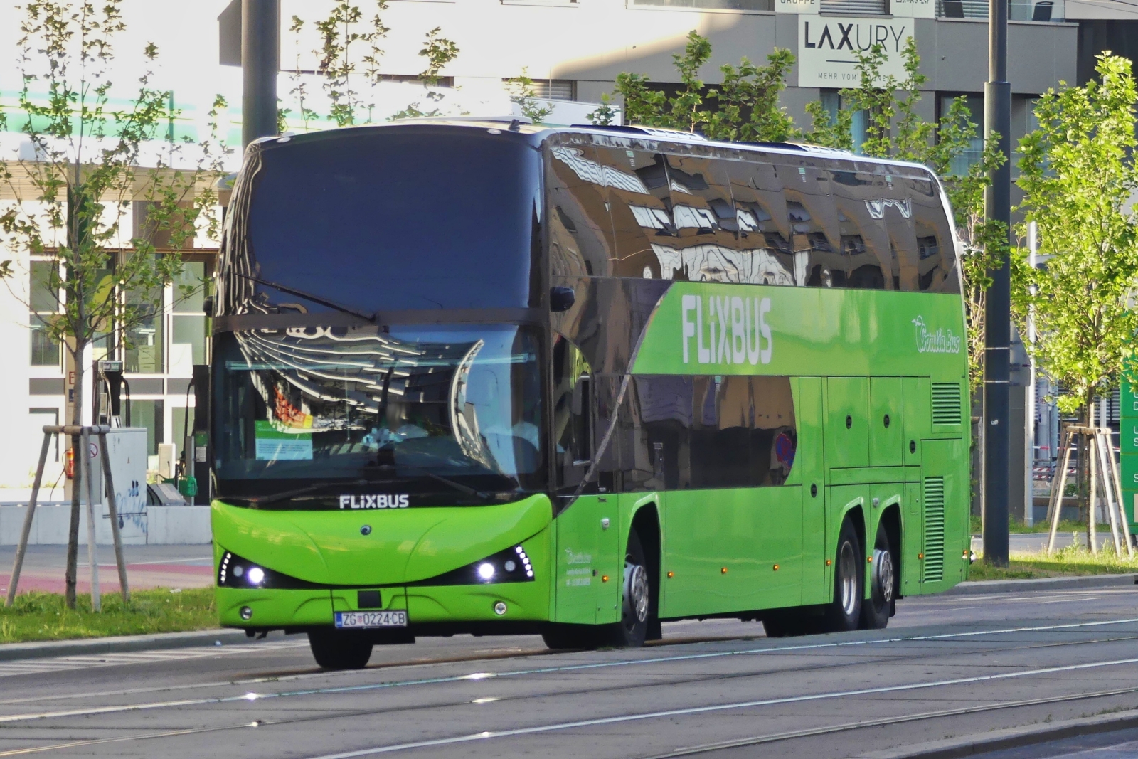 ZG 0224CF, Irm�os Mota Atomic Reisebus, von Flixbus, aufgenommen in Wien. 10.05.2026