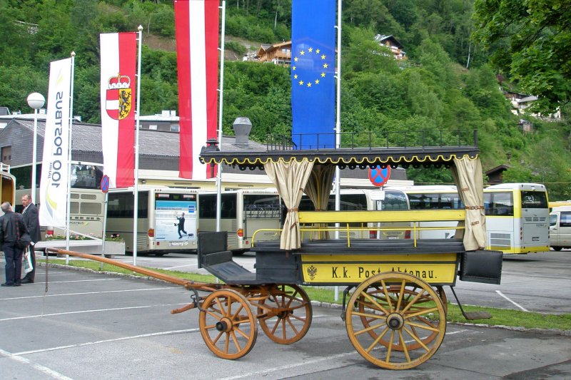 100 Jahre Postbus Osterreich, Festgelande Postgarage Schuttdorf, Zell am See, 18 - 20 mei 2007.

Postkutsche Wagonette Abtenau beim Eingang, start des festes, 18 mei 2007