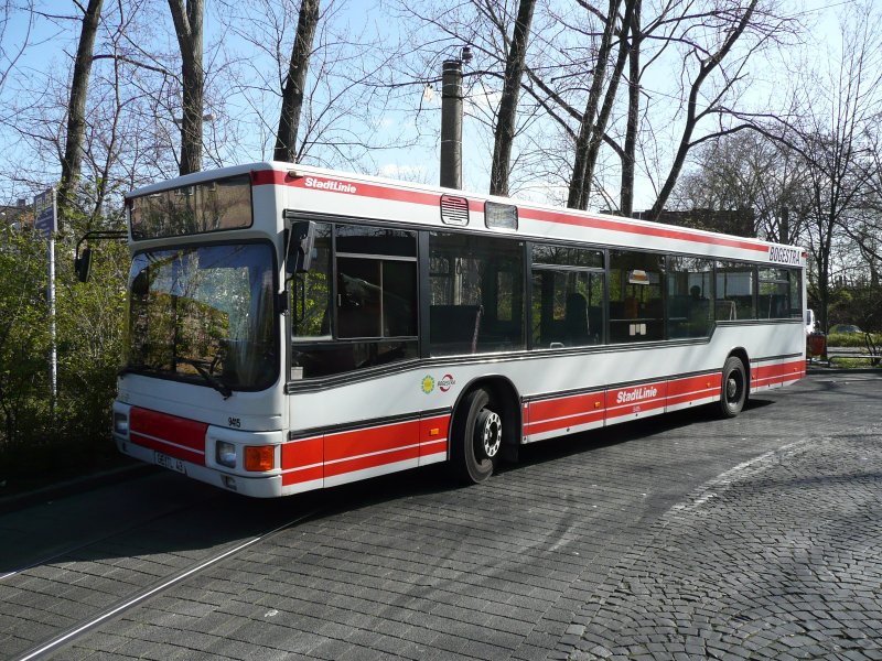 12.04.08,MAN der BOGESTRA,Wagen 9415,Baujahr 94,Wanne Eickel Hbf.Die beiden ersten Zahlen der Wagennummer geben bei der BOGESTRA das Baujahr an-----Wagen 9415 gleich Baujahr 94 !Im Einsatz als Schienenersatzverkehr fr die Tramlinie 306 Wanne Eickel nach Bochum.