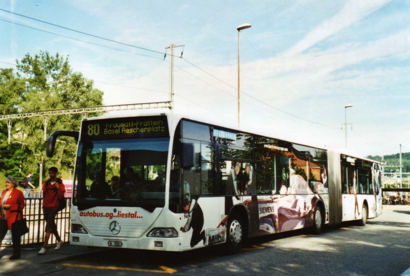 AAGL Liestal Nr. 94/BL 7222 Mercedes Citaro am 8. Juni 2009 Liestal, Bahnhof (mit Vollwerbung fr die  Kestenholz-Gruppe )