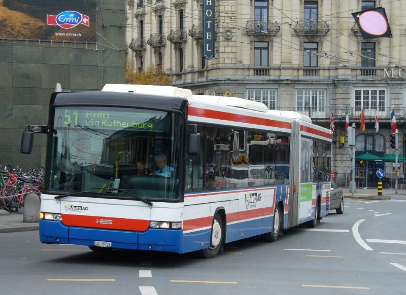 AAGR - Scania-HESS Bus Nr.27 LU 15732 bei der eizufahrt zum Busbahnhof in Luzern am 18.11.2007