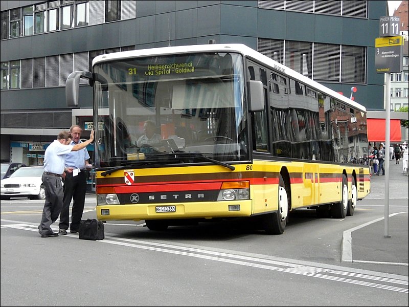 Achtung, Bus kippt um! STI Setra aufgenommen am Bahnhof von Thun am 04.08.08. (Jeanny) 