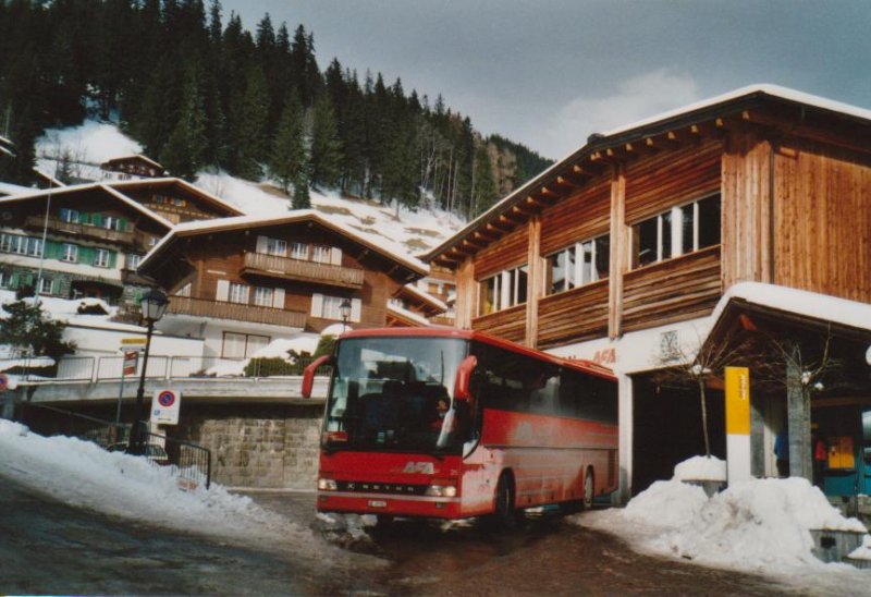 AFA Adelboden Nr. 26/BE 21181 Setra (ex Nr. 16; ex Deutschland) am 14. Dezember 2008 Adelboden, Autobahnhof 