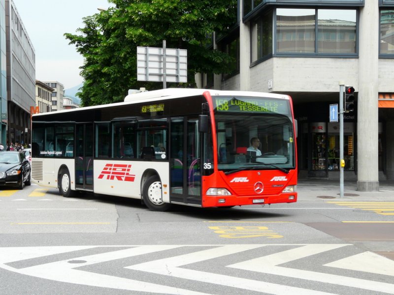 ARL - Mercedes Citaro Nr.35  TI 77935 unterwegs auf der Linie 458 in der Stadt Lugano am 13.05.2009