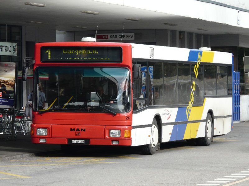 asm - MAN Regiobus Nr.26 BE 319089 bei der Haltestelle vor den Bahnhof in Langenthal am 30.11.2007