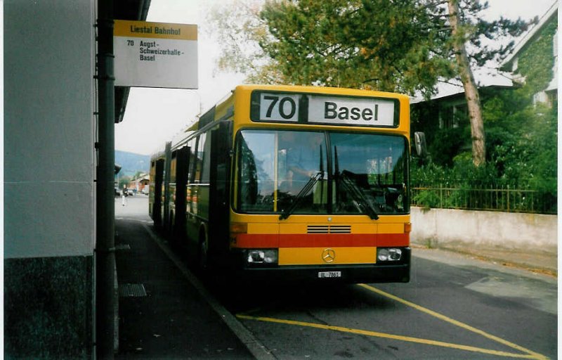 Aus dem Archiv: AAGL Liestal Nr. 95/BL 7861 Mercedes O 405G am 8. Oktober 1997 Liestal, Bahnhof